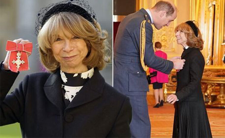 Coronation Street legend Helen Worth grins at ‚lovely‘ William as she is awarded MBE
