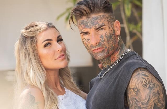 Gloria und Nicola Glumac bei "Temptation Island" Foto: RTL / Frank J. Fastner