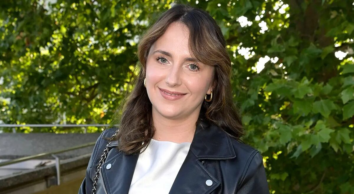 Anna Heiser macht sich Sorgen um ihren Sohn, der ein zweites Mal operiert werden musste. Foto: IMAGO / Future Image Anna Heiser macht sich Sorgen um ihren Sohn, der ein zweites Mal operiert werden musste. Foto: IMAGO / Future Image