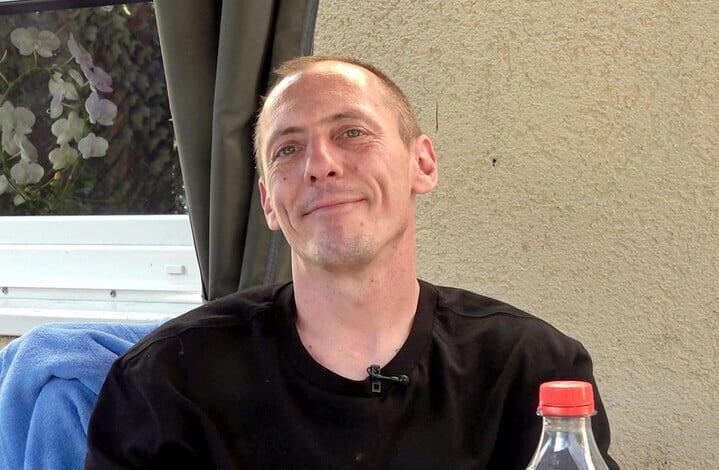 Happy: Der Barackler Florian (42) wird zweifacher Opa.  © RTLZWEI