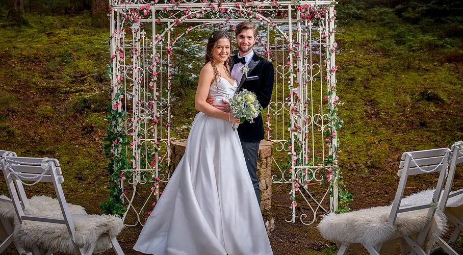 „Sturm der Liebe“: Hochzeit von Maxi & Henry sorgt für überraschende Wendung! „Sturm der Liebe“: Hochzeit von Maxi & Henry sorgt für überraschende Wendung!