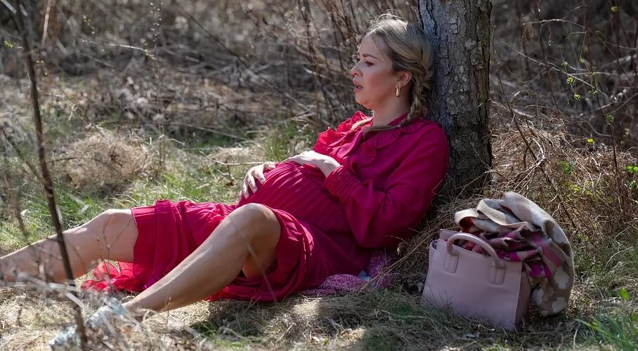 „Sturm der Liebe“: Greta in Lebensgefahr? Baby kommt mitten im Wald